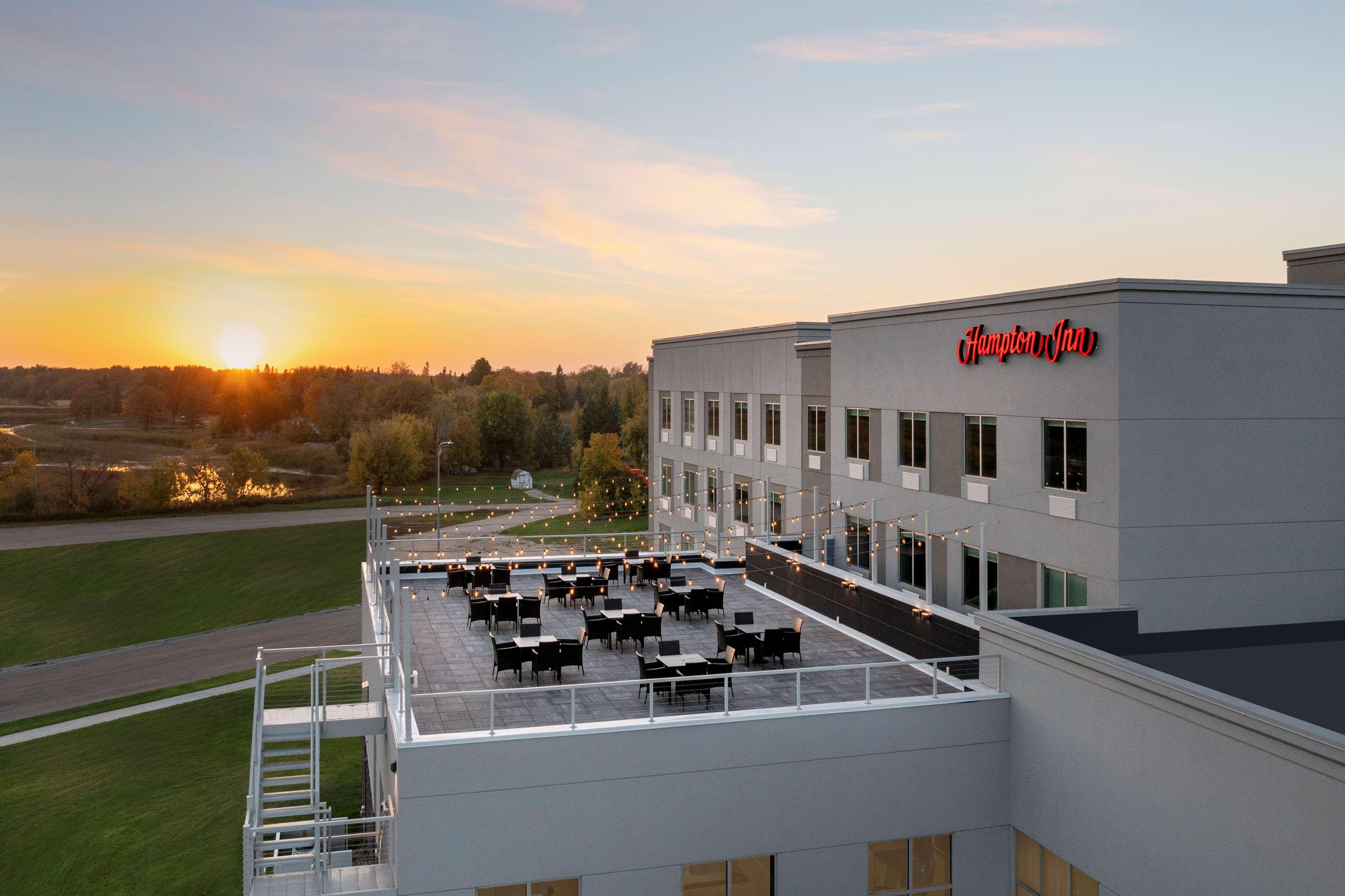 Hampton Inn Warroad, Mn Bagian luar foto