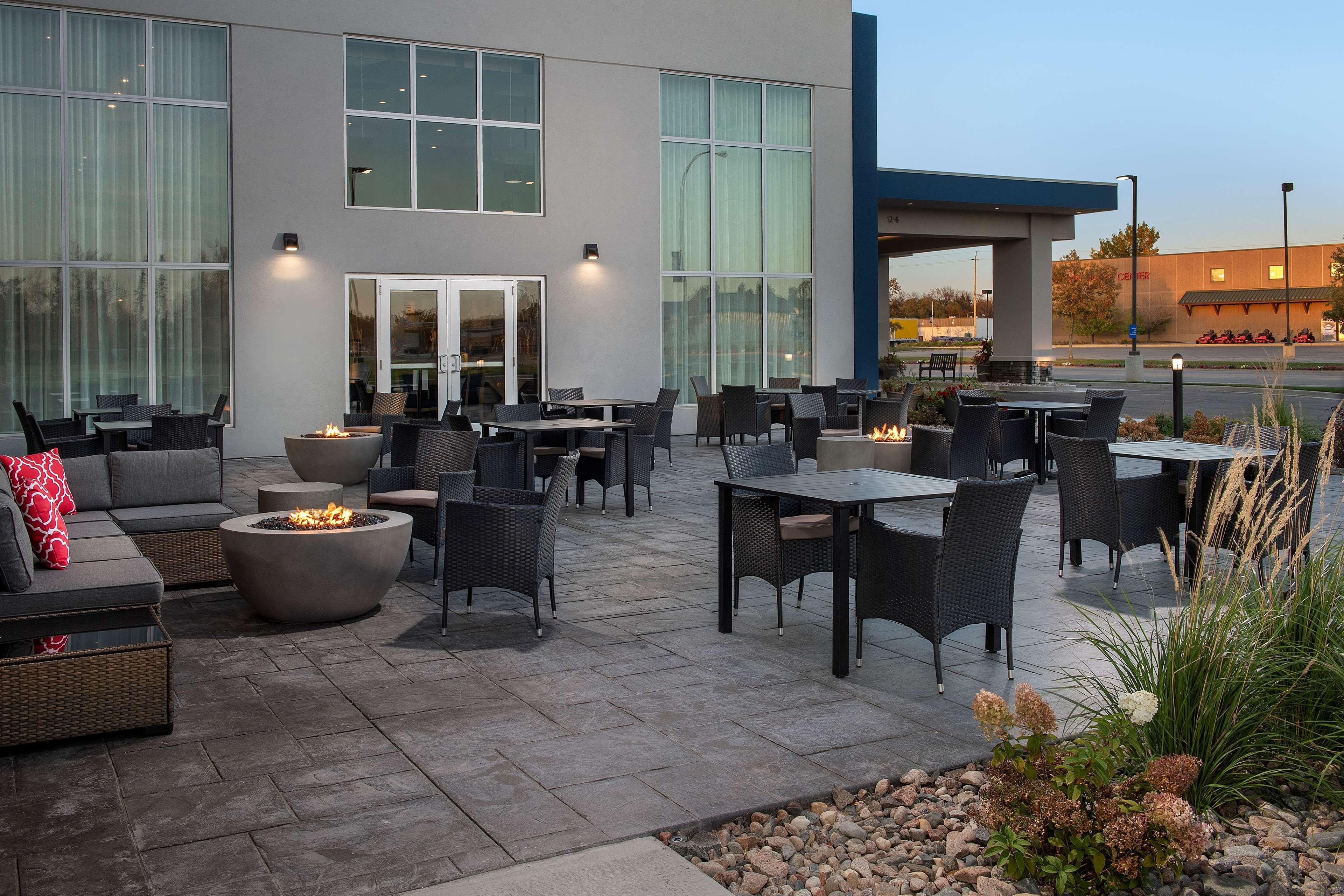 Hampton Inn Warroad, Mn Bagian luar foto